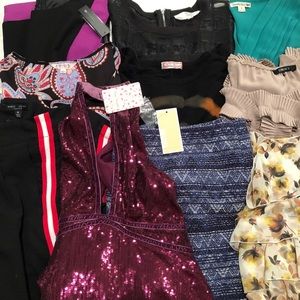 Reseller Box Womens Sizes S/M/L (10 items)